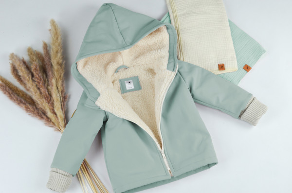 Jacke mint aus Softshell mit Teddyfell Fütterung