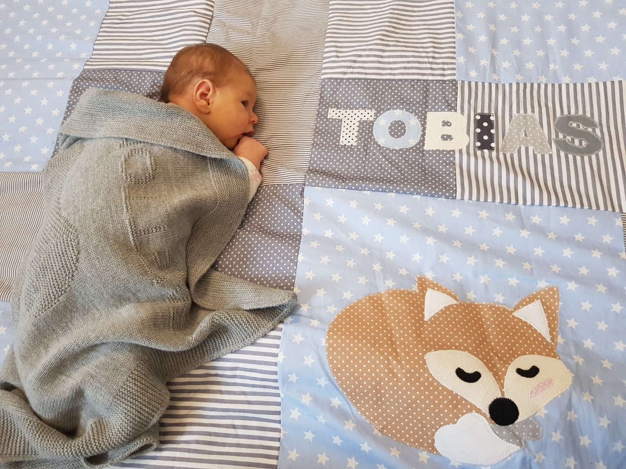 babydecke-kuscheldecke-babydecken-ztoff-geschenke-babyparty-geburt-taufgeschenke-taufe-geschenkideen-geschenk-personalisierte-babiez-krabbeldecke-mit-namen-20