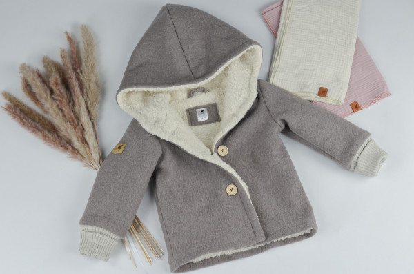 Jacke taupe aus Wollwalk mit Teddyfell Fütterung