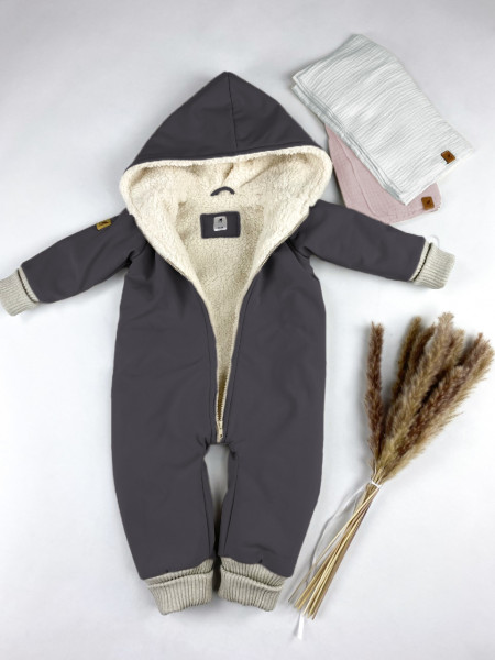 Overall anthrazit aus Softshell mit Teddyfell Fütterung
